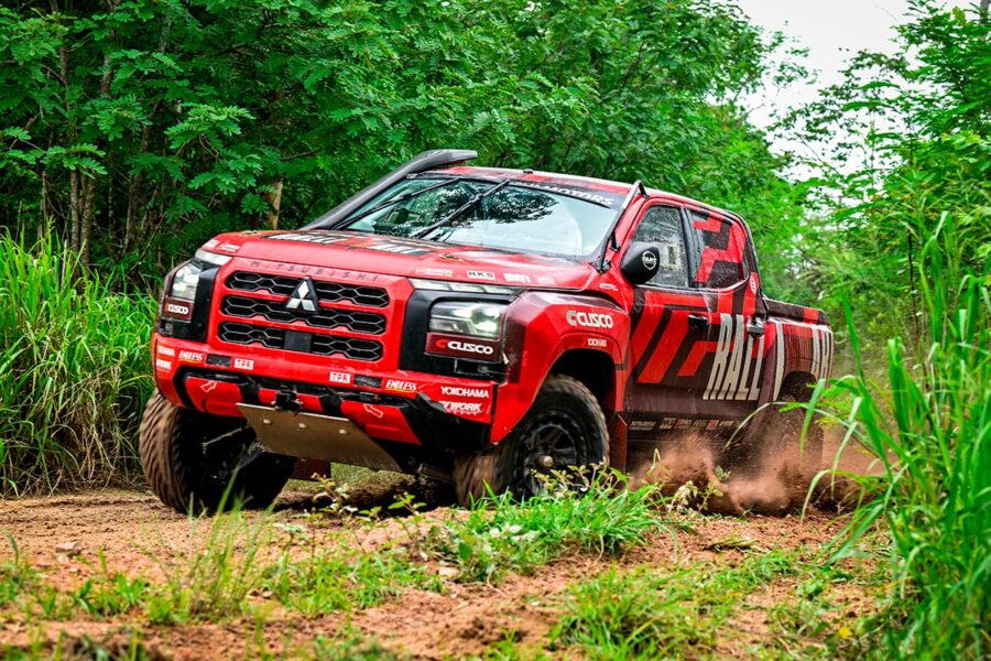 Mitsubishi Triton AXCR 2026 sức mạnh thực chiến